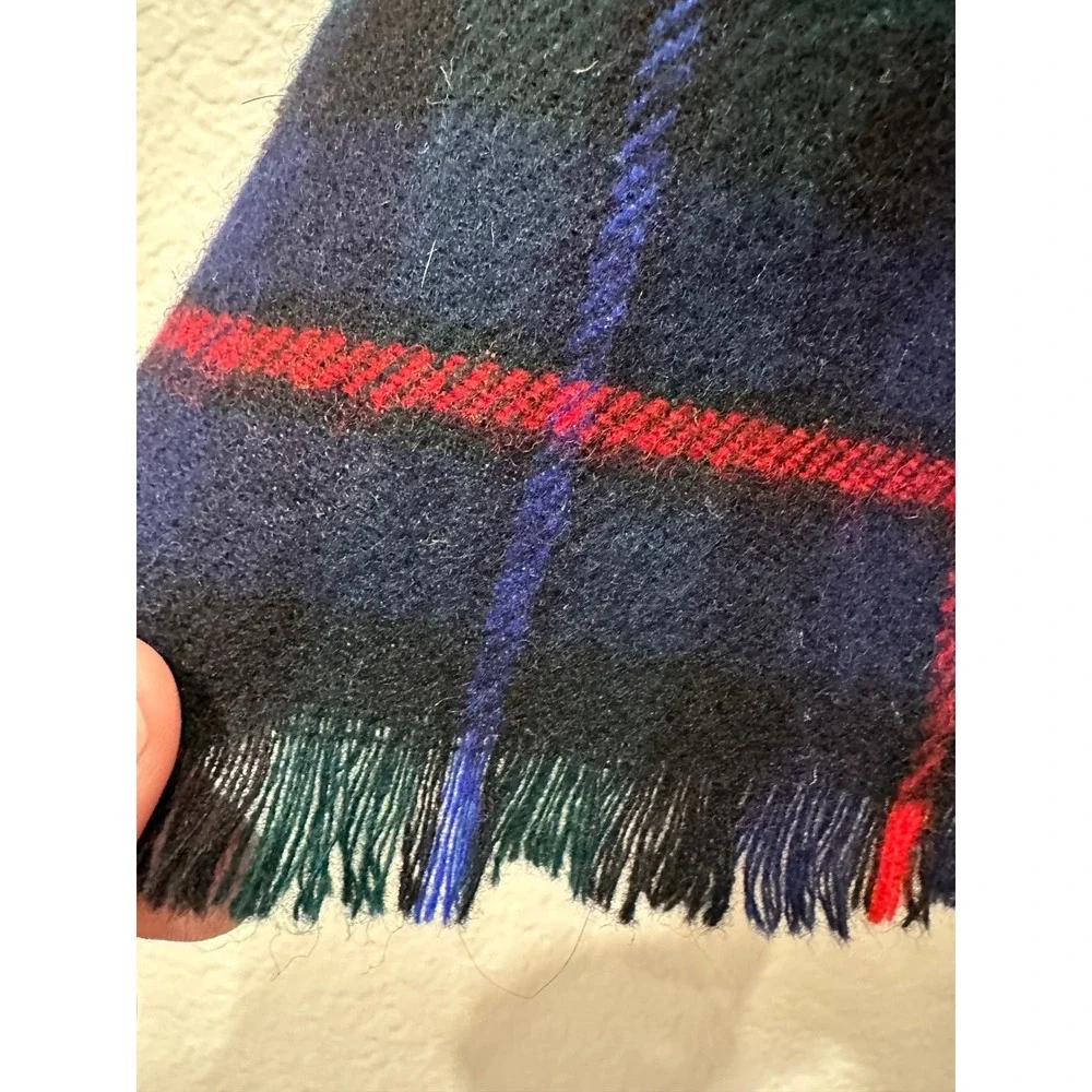 Vintage 100% Merino Wool Plaid Scarf Made in Great Britain Navy Green Red Tartan